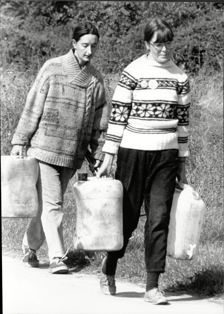 Greenham Common Peace Camp, 1987. Photograph by Jenny Goodall. Courtesy Shutterstock.com.